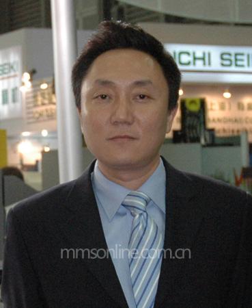 施泰力：百年传承　龙腾四海