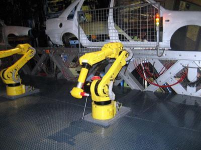 库卡工业机器人在汽车制造领域的应用-国际金