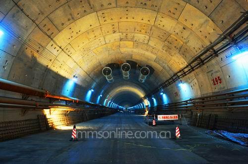 api激光跟踪仪助力vmt公司, 圆满完成南京长江隧道测量工程