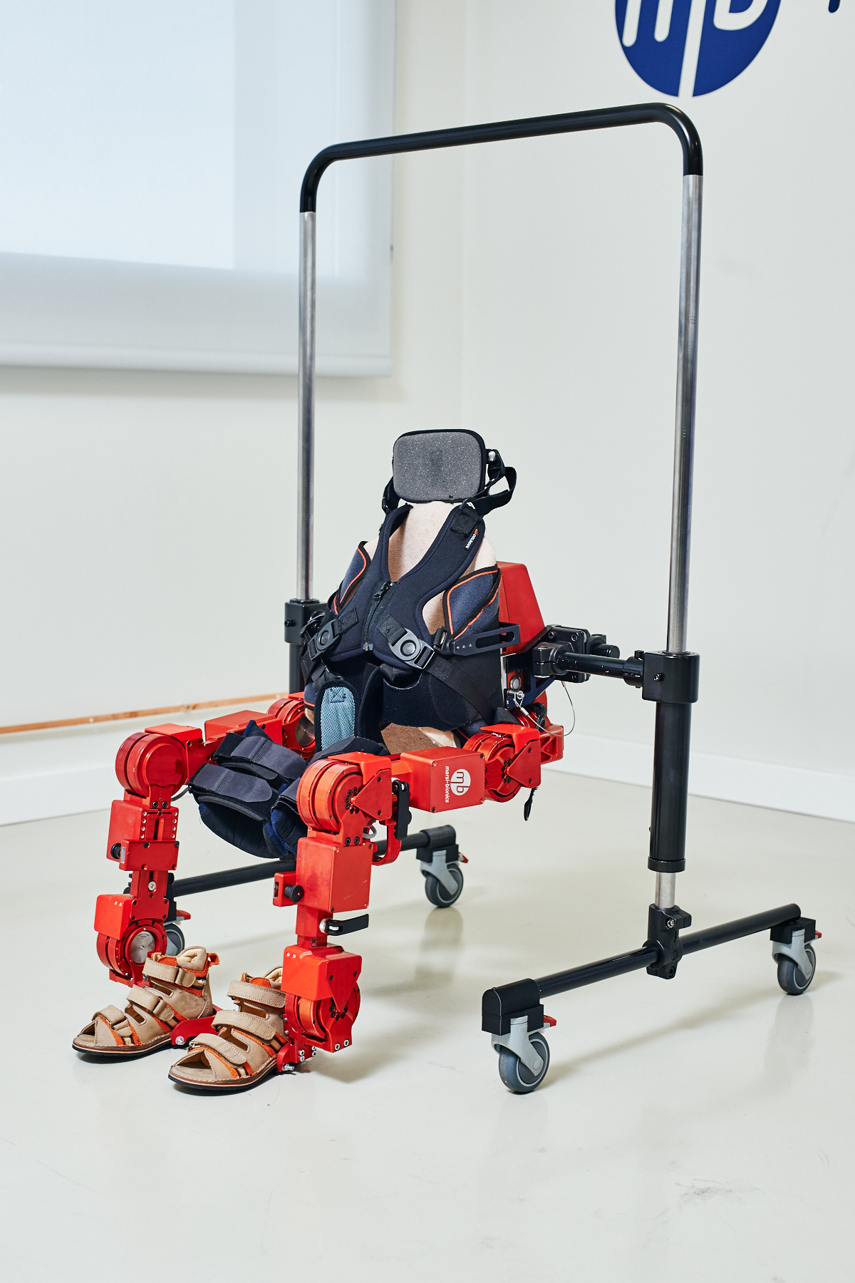 Marsi Bionics的儿童用ATLAS 2030外骨骼机器人